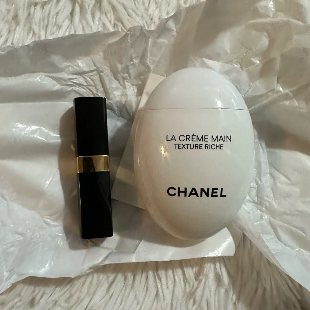 Chanel Holiday Hydration On-Hand Gift Set